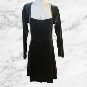 Green‎ Velvet Mini Dress - Size Large
